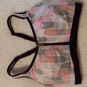 Victoria Sport - Molded Cups Sports Bra 34DD